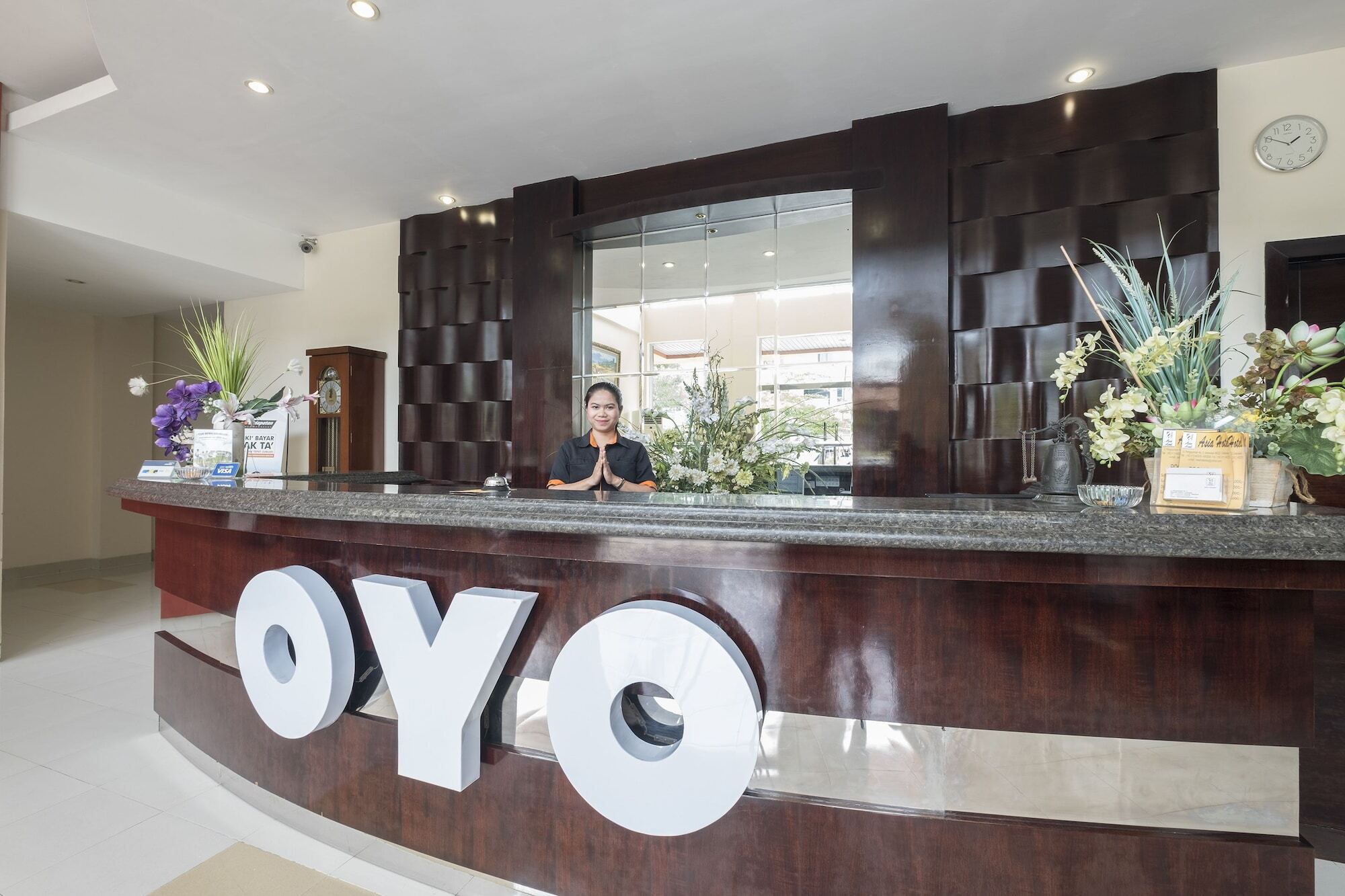 Oyo 424 Asia Hotel Makassar Eksteriør billede